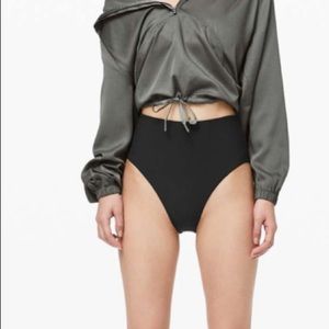 New with tags Lululemon bikini bottoms